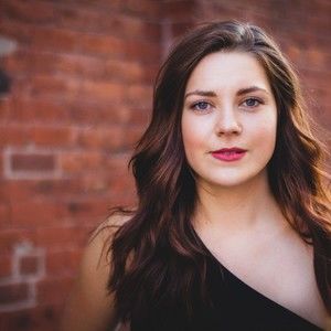 Meet your Posher, Suzanne